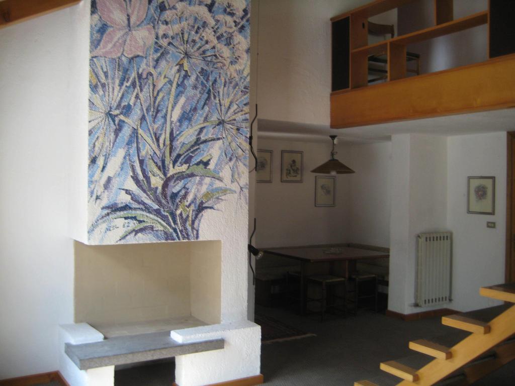 Appartamenti Decrestina Campitello di Fassa Kamer foto
